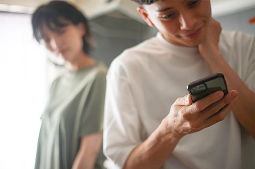 不倫の問題点とは？ 犯罪と不法行為の違いや慰謝料請求について...