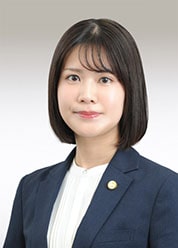 弁護士 宮本 ひなの